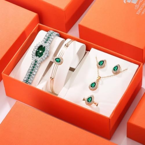 Conjunto Feminino de Luxo Pretty Lovely – Colar, Anel Ajustável, Pulseira, Brincos e Relógio em Aço Inoxidável com Zircônias Verdes – Acompanha Bolsa de Veludo