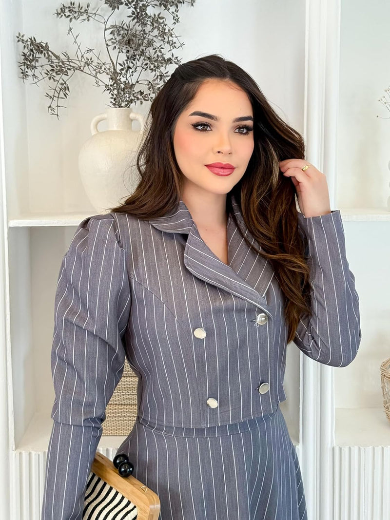 Conjunto Feminino Alfaiataria Risca de Giz Blazer Com Botões + Saia Midi