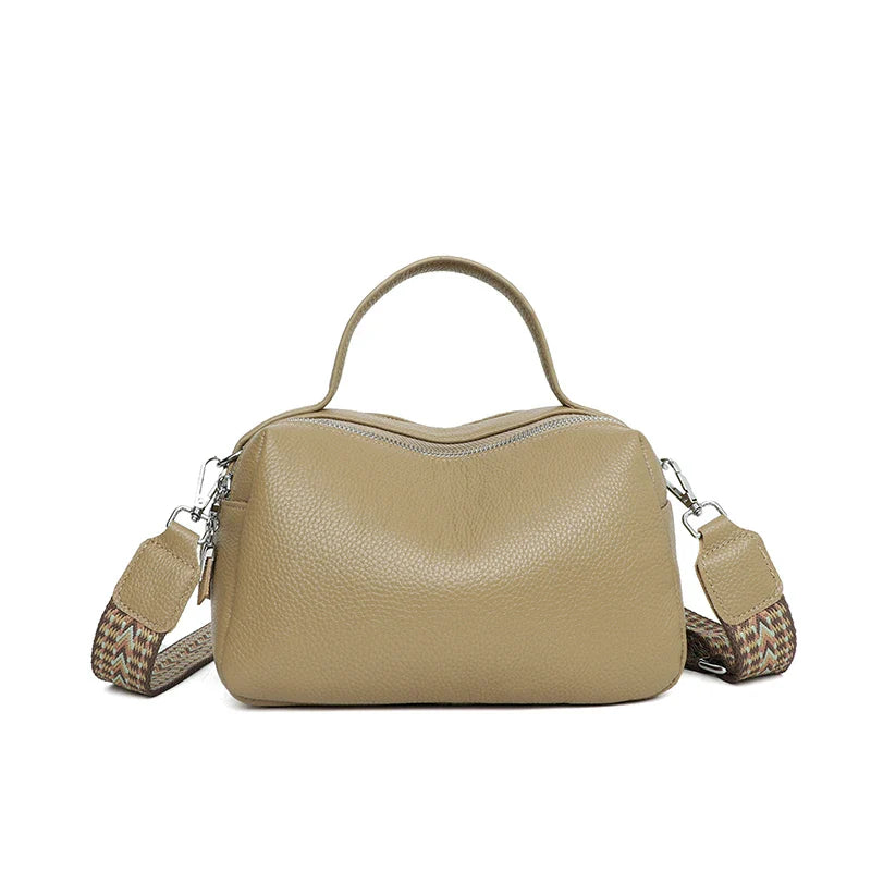 Bolsa Feminina em Couro Genuíno - Bellini