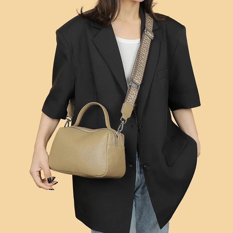 Bolsa Feminina em Couro Genuíno - Bellini