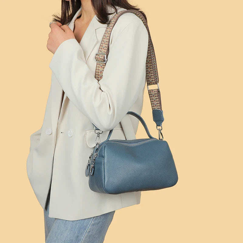 Bolsa Feminina em Couro Genuíno - Bellini