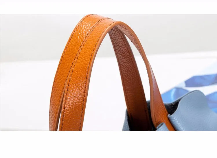 Bolsa Feminina em Couro Genuino - Monroe