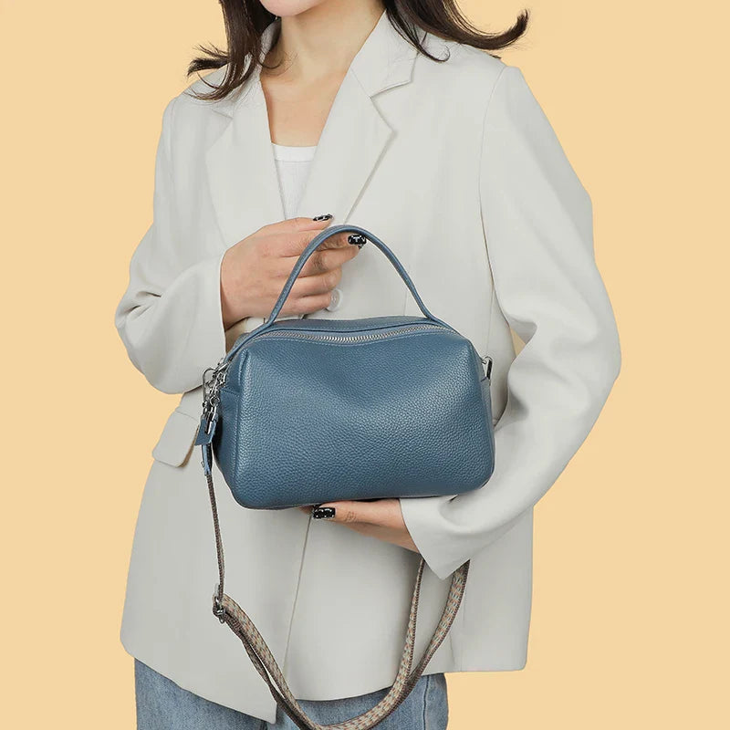Bolsa Feminina em Couro Genuíno - Bellini
