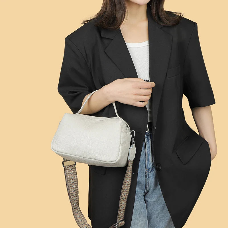 Bolsa Feminina em Couro Genuíno - Bellini