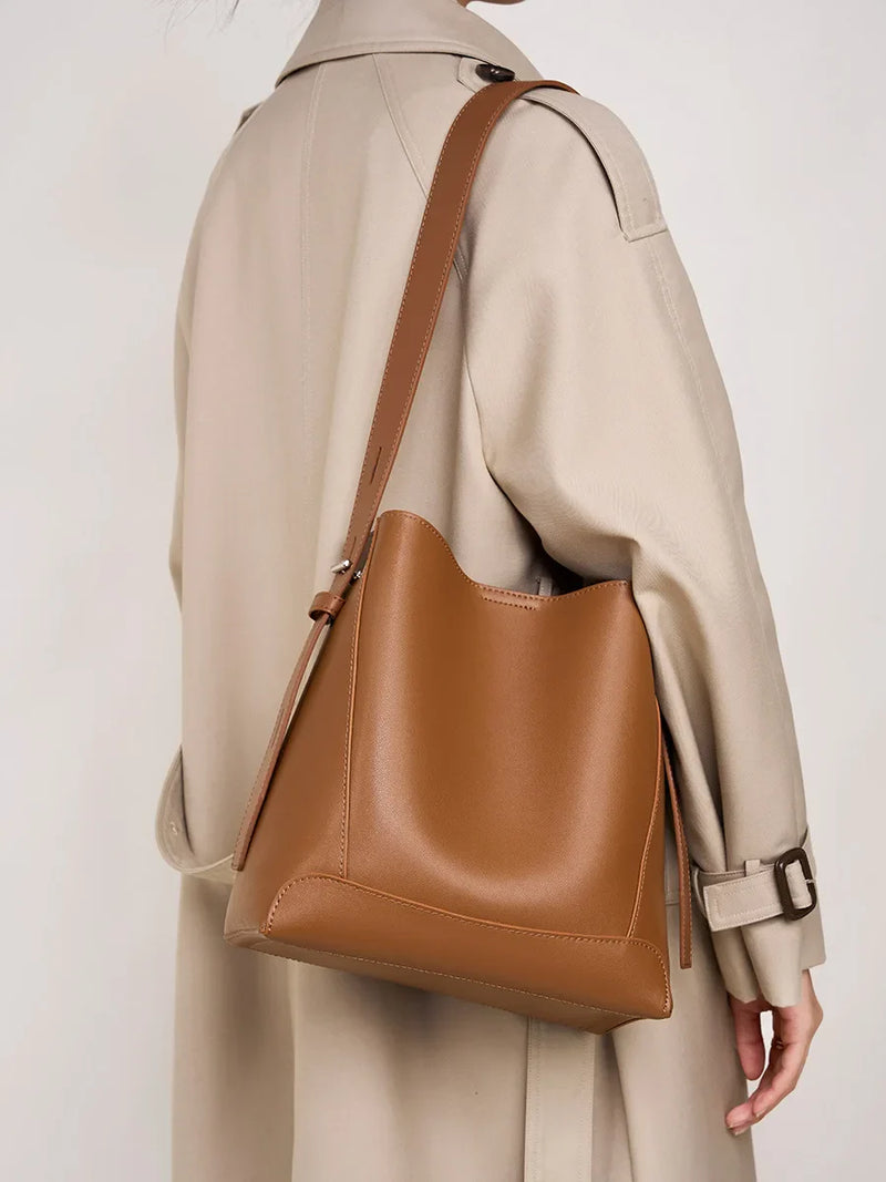 Bolsa Feminina em Couro Genuíno - Stevens