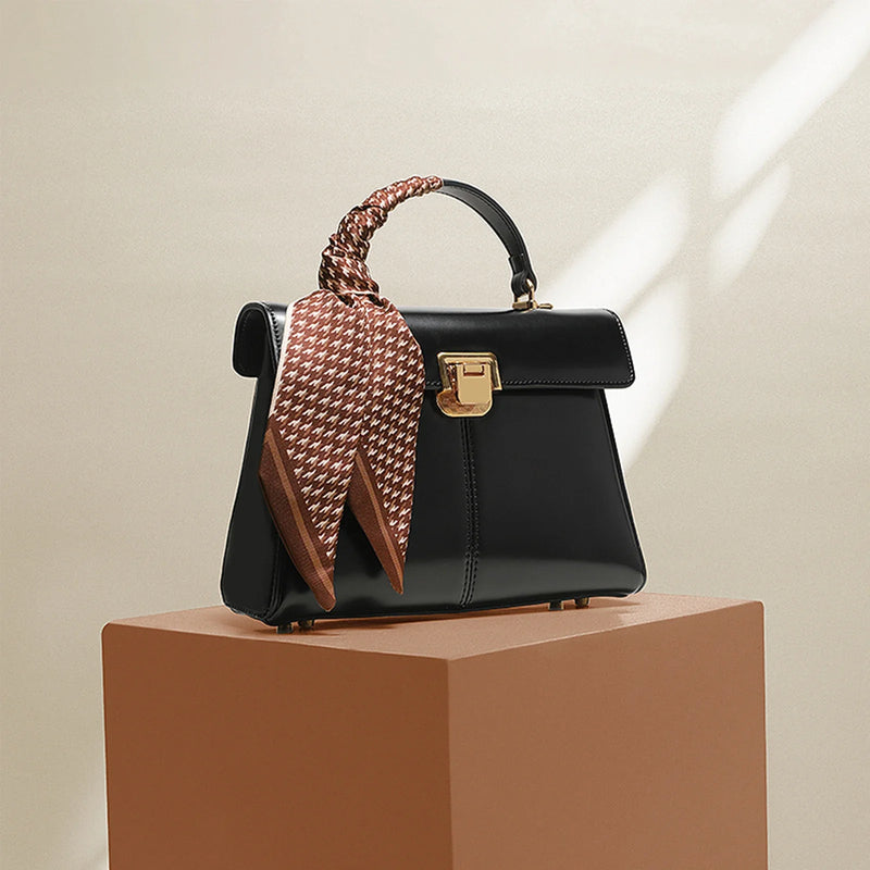 Bolsa Feminina em Couro Genuíno - Margot Moreau