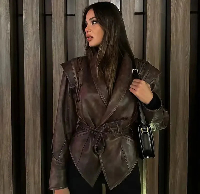 Jaqueta Feminina em Couro Genuíno - Windsor