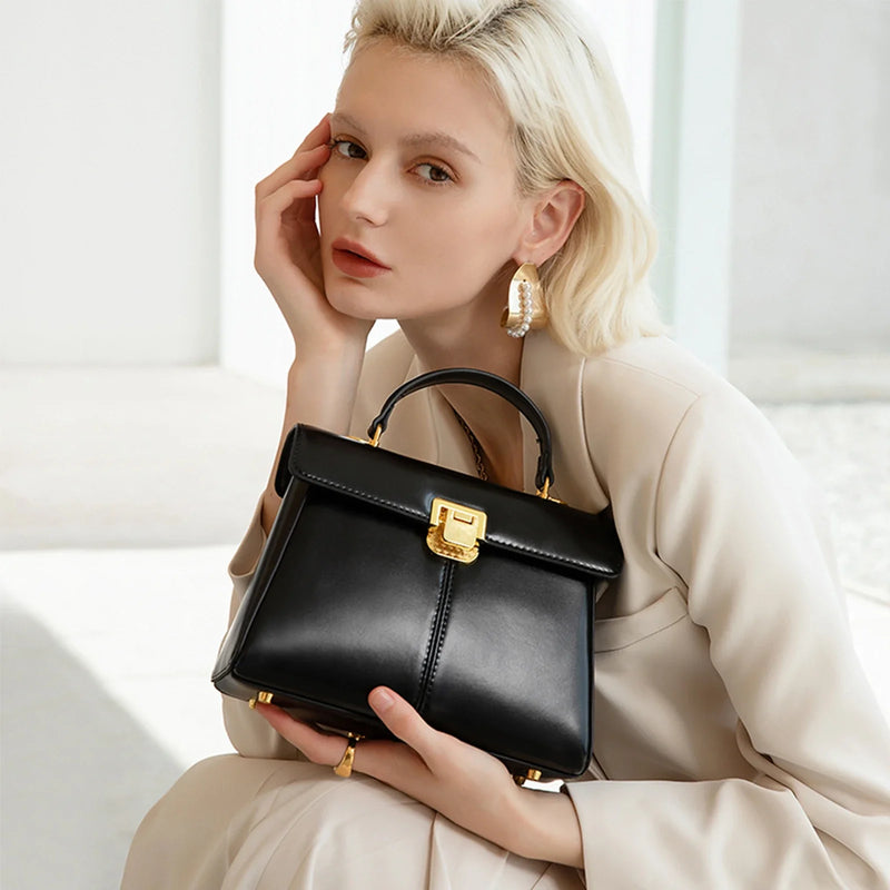 Bolsa Feminina em Couro Genuíno - Margot Moreau