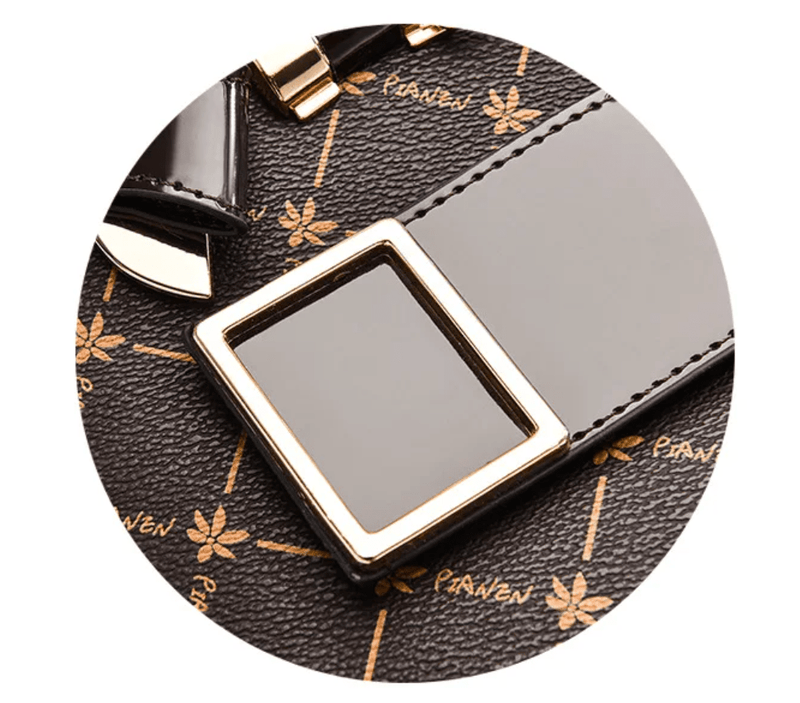 Bolsa Feminina em Couro Genuino - Astonini