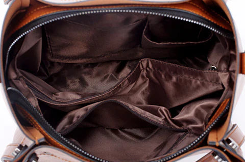 Bolsa Feminina em Couro Genuino - Amara Viturino