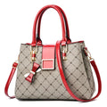 Bolsa Feminina em Couro Genuino - Astonini